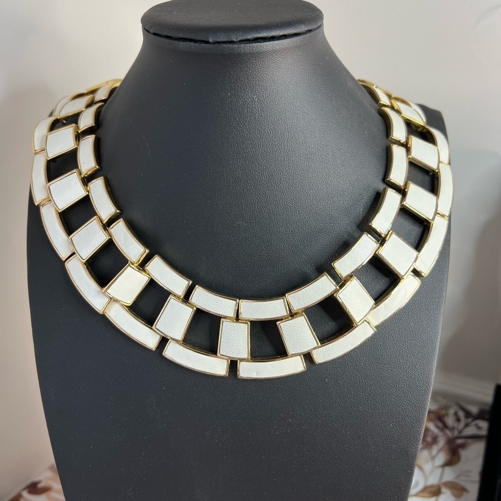 Rachel Zoe Eloise White Leather & Gold Tone Link Collar Necklace 13” D11